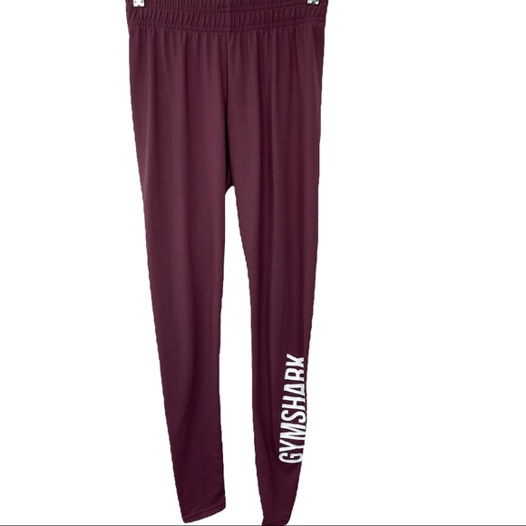 🥑5/$25 Gymshark Core Leggings winter berry color sz XS - Picture 1 of 6
